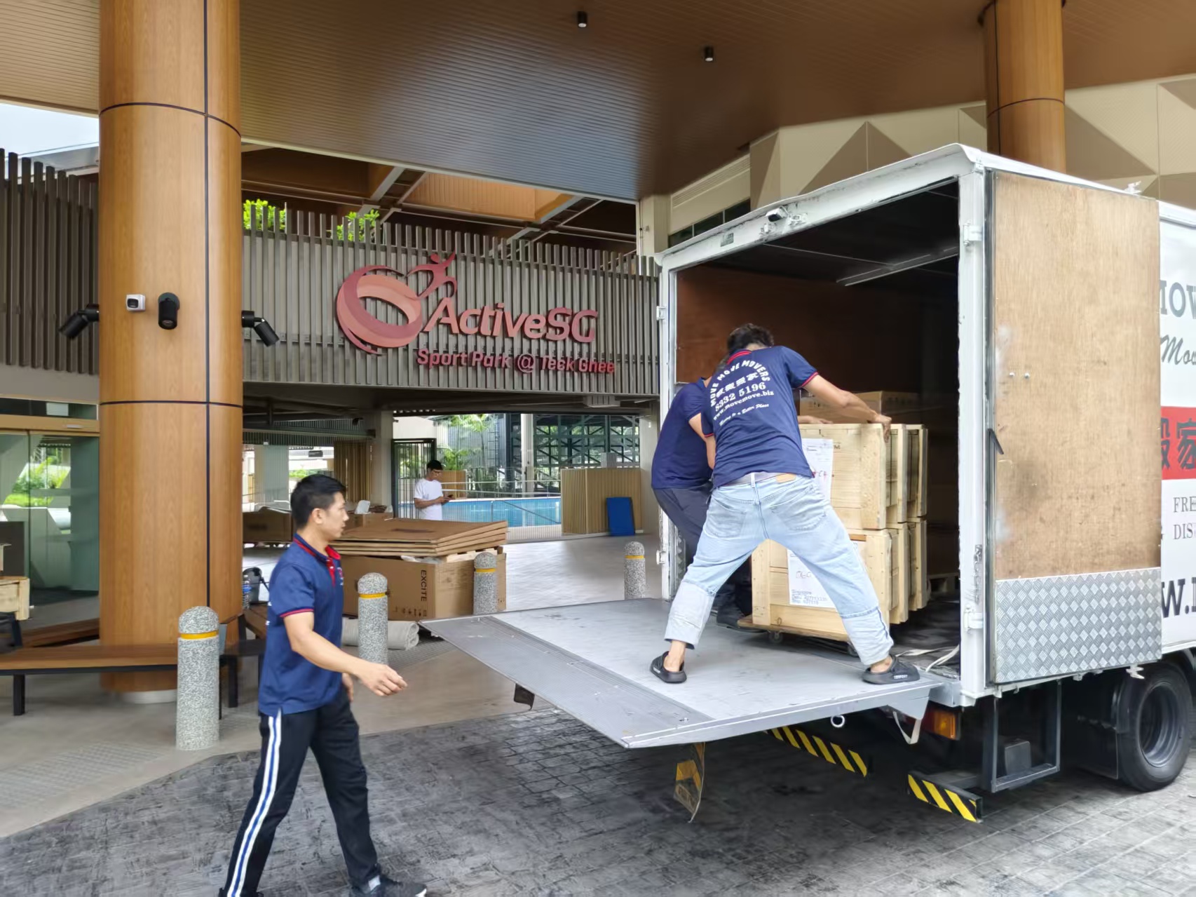 Move Move Movers Moving project @ active sg